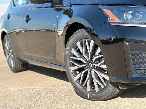 New 2026 Nissan Altima 2.5 SV FWD image 8