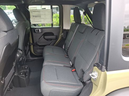 New 2025 Jeep Wrangler Unlimited Rubicon image 6