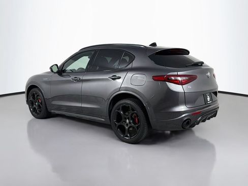 Used 2022 Alfa Romeo Stelvio Veloce AWD/4WD image 7