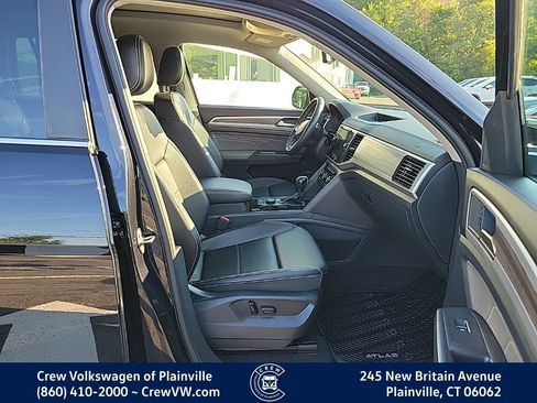 Used 2023 Volkswagen Atlas SEL AWD/4WD image 18