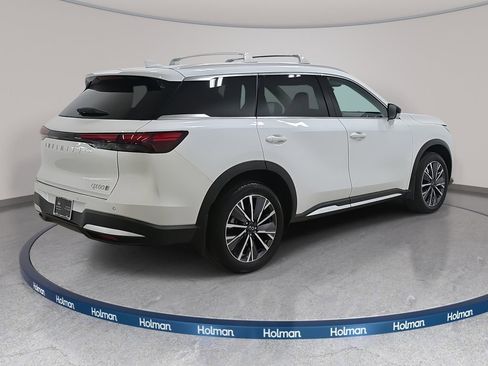 Certified 2026 INFINITI QX60 Luxe w/ Cargo Package image 5