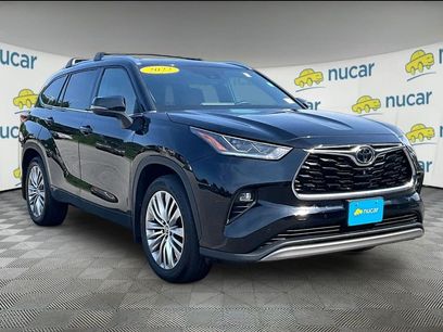 Used 2022 Toyota Highlander Platinum