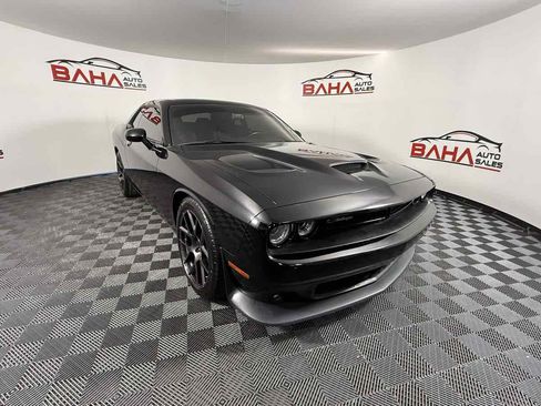 Used 2019 Dodge Challenger R/T Scat Pack w/ Driver Convenience Group image 14