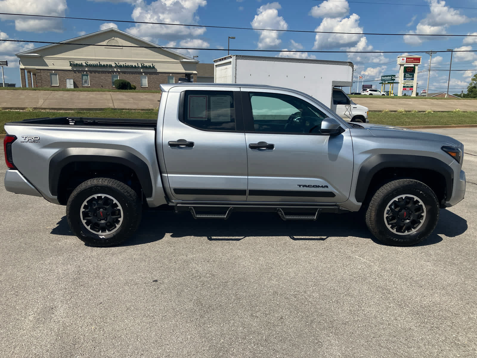 Certified 2026 Toyota Tacoma TRD Off-Road AWD/4WD image 10