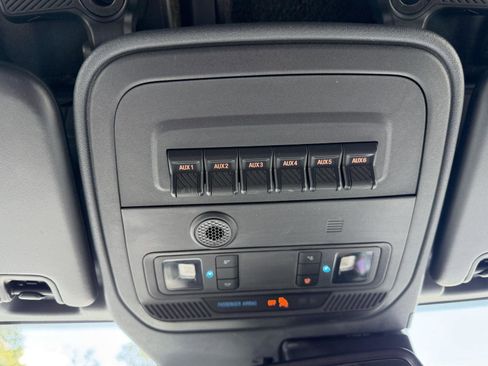 Used 2021 Ford Bronco Badlands AWD/4WD image 14