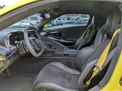 Used 2023 Chevrolet Corvette Stingray Premium Cpe w/ Z51 Performance Package RWD image 24