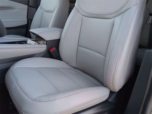 New 2025 Ford Explorer Active w/ Active Comfort Package image 17