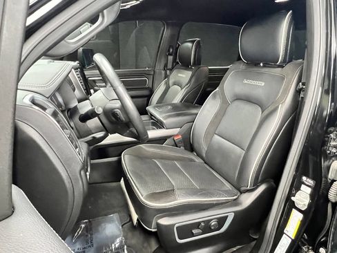 Used 2024 RAM 1500 Laramie AWD/4WD image 7