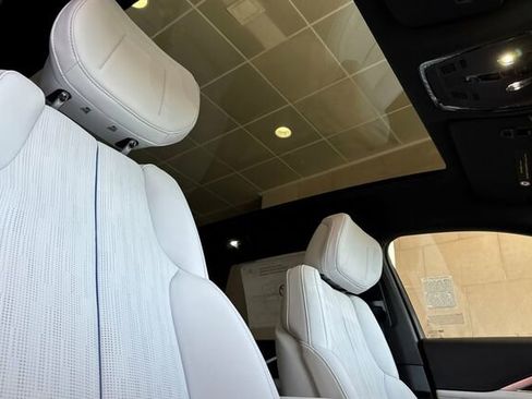 New 2026 Cadillac Lyriq Sport image 17