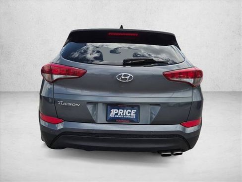 Used 2018 Hyundai Tucson Value FWD image 7