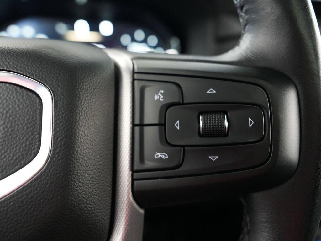 Used 2022 GMC Yukon XL Denali AWD/4WD image 25