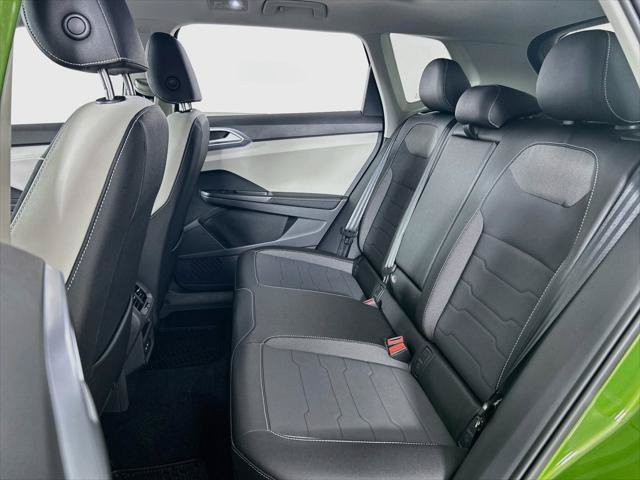 New 2027 Volkswagen Taos SE AWD/4WD image 24