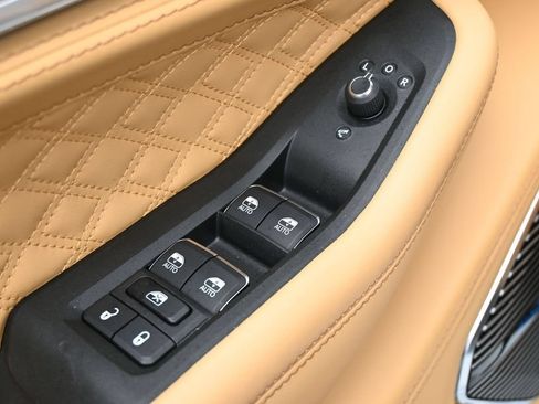 Used 2024 Jeep Grand Wagoneer L Series III w/ Quick Order Packagew 28T AWD/4WD image 14