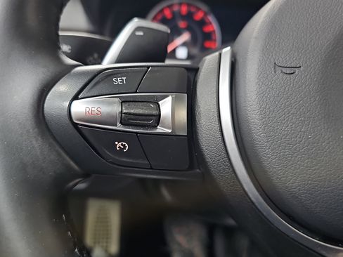 Used 2016 BMW 640i Gran Coupe image 18