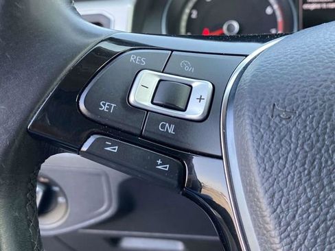 Used 2018 Volkswagen Atlas SE FWD image 23
