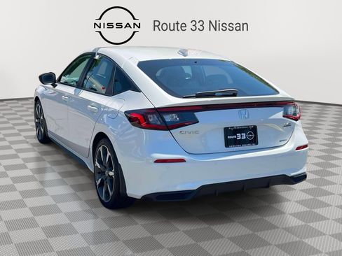 Used 2025 Honda Civic Sport Touring image 3