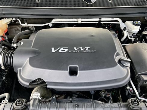 Used 2018 Chevrolet Colorado ZR2 image 31