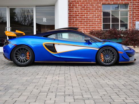 Used 2020 McLaren 620R image 3