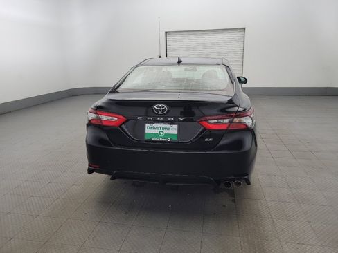 Used 2022 Toyota Camry SE image 7