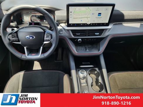 Used 2025 Ford Explorer ST AWD/4WD image 26