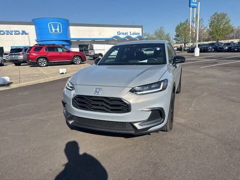 Used 2024 Honda HR-V Sport image 2