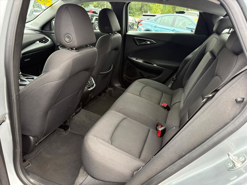 Used 2025 Chevrolet Malibu LT FWD image 21