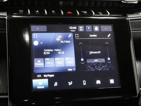 Certified 2024 Jeep Grand Cherokee Laredo image 24