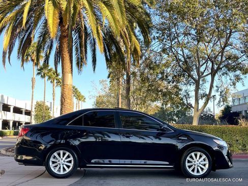 Used 2012 Toyota Camry XLE image 4