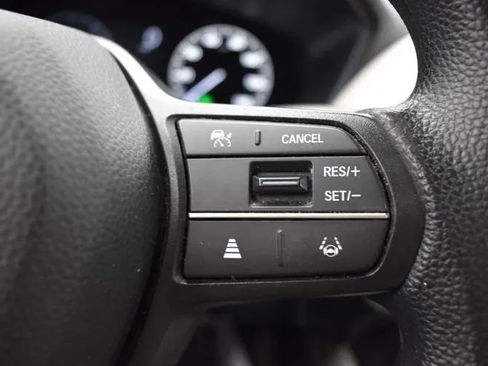 Used 2024 Honda HR-V LX image 22