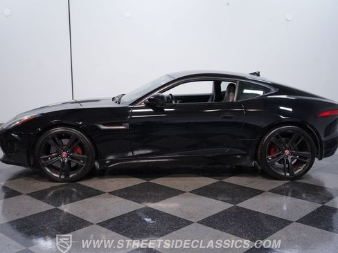 Used 2016 Jaguar F-TYPE Coupe RWD image 2