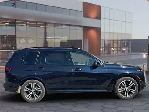 Used 2025 BMW X7 xDrive40i w/ M Sport Package AWD/4WD image 6