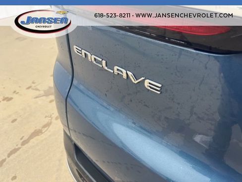 Used 2025 Buick Enclave Preferred FWD image 7
