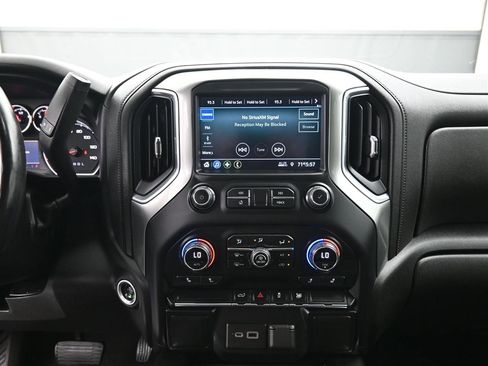 Used 2021 Chevrolet Silverado 1500 RST image 13