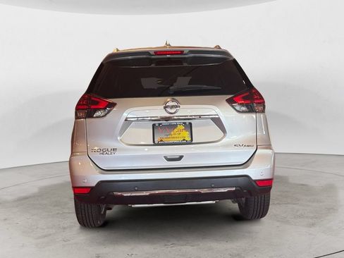 Used 2020 Nissan Rogue SV AWD/4WD image 4