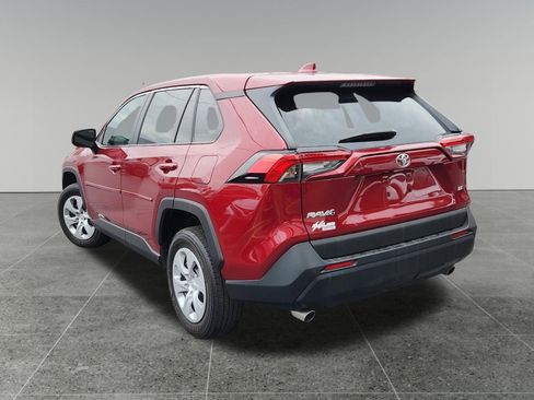 Certified 2025 Toyota RAV4 LE FWD image 5