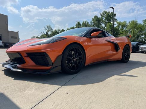Used 2023 Chevrolet Corvette Stingray Coupe w/ Z51 Performance Package RWD image 4