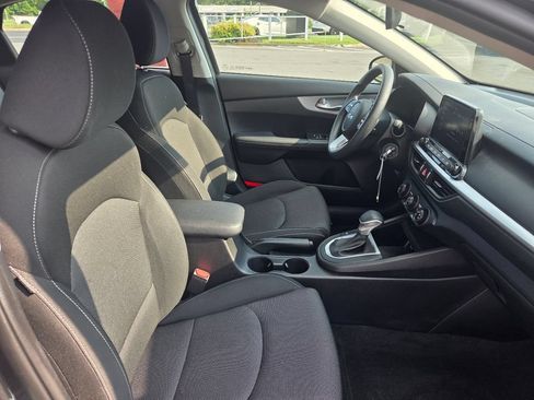 Used 2023 Kia Forte LXS FWD image 27