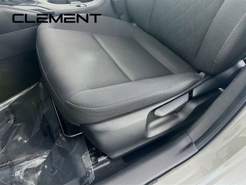 Used 2023 Toyota Corolla LE image 27