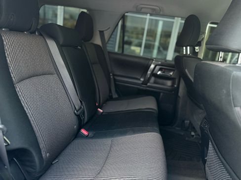 Used 2022 Toyota 4Runner TRD Off-Road image 17