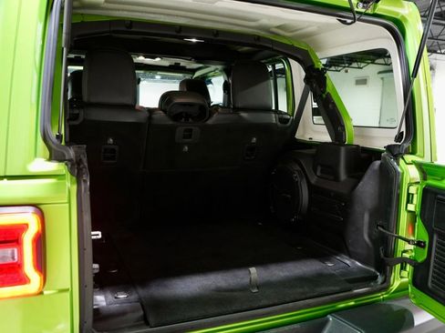 Used 2019 Jeep Wrangler Unlimited Rubicon w/ Dual Top Group image 9