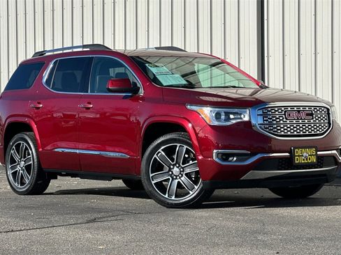 Used 2018 GMC Acadia Denali w/ Technology Package image 2