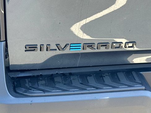 Used 2026 Chevrolet Silverado EV Trail Boss AWD/4WD image 13
