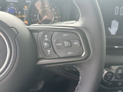 New 2025 Jeep Wrangler Unlimited Rubicon w/ XTREMEE 35" Tire Package image 23