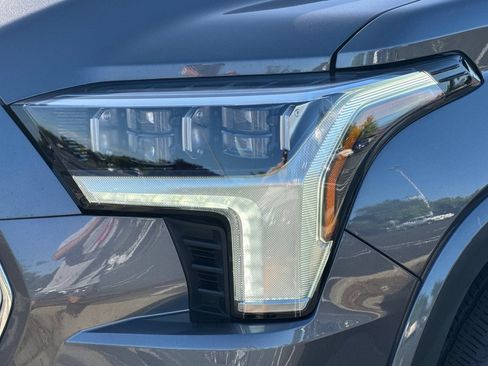 Used 2023 Toyota Sequoia Capstone AWD/4WD image 53