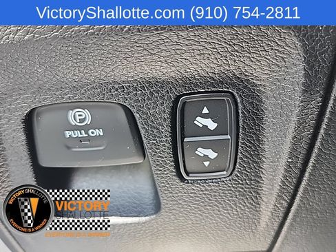 Used 2025 RAM 1500 Big Horn AWD/4WD image 17