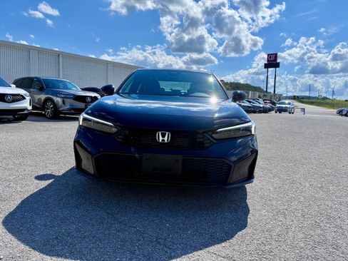 Used 2025 Honda Civic Sport Touring image 2