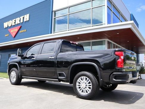Used 2022 Chevrolet Silverado 2500 High Country w/ Z71 Off-Road Package AWD/4WD image 5