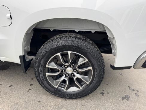 Used 2022 Chevrolet Silverado 1500 LT image 13