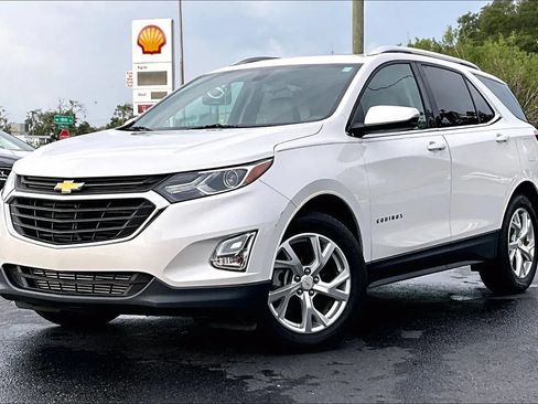 Used 2018 Chevrolet Equinox LT FWD image 1