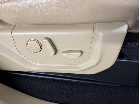 Used 2021 Ford F250 Lariat w/ Lariat Value Package image 23